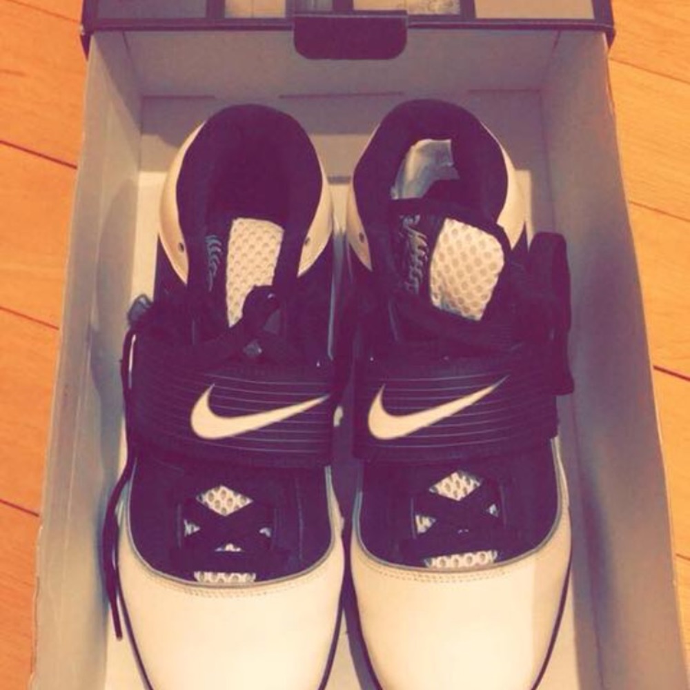 Women's Nike Zoom Size 10